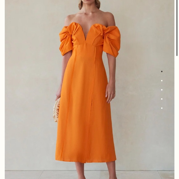 cult gaia Dresses & Skirts - BNWT Cult Gaia Muna Dress Size 2